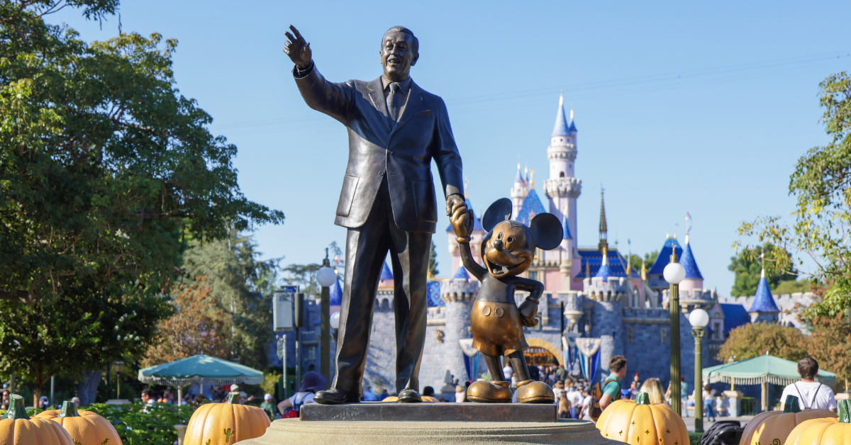 ANAHEIM, UNITED STATES - Oct 20, 2021: Statue of Walt Disney and Mickey Mouse located in Disneyland, California